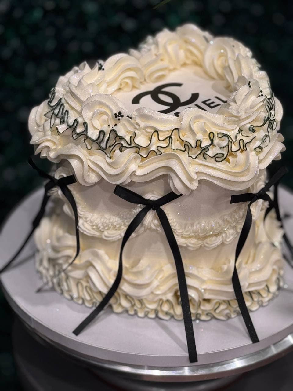 Chanel Cake "Size 6 inch"